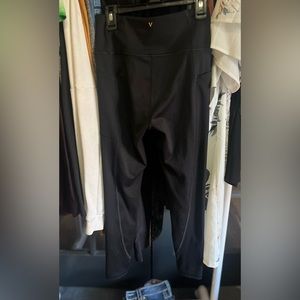 Worn ONE time! In great condition. Size 4 Victoria secret leggings with pockets